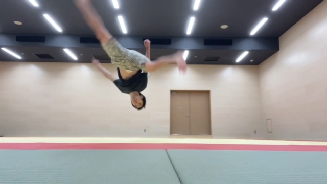 instructor 佐藤 康道 / yasumichi sato / art space SARA Dance Studio