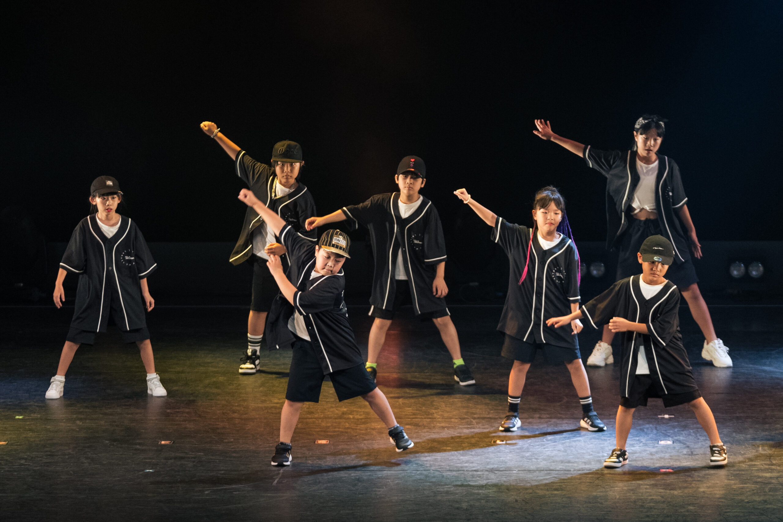 HIPHOP入門（TAKUMI） - art space SARA Dance Studio