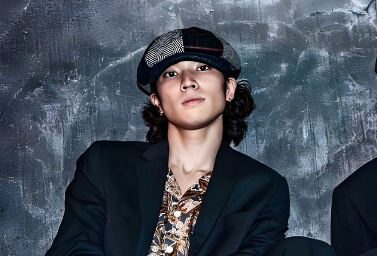 instructor / SENA / art space SARA Dance Studio